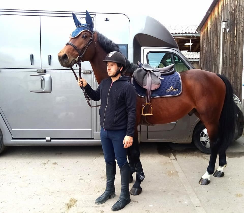 Photo de Quentin SANNIER et son cheval de compétition Fifty Cent du Mille Club hippique ECKWERSHEIM Strasbourg